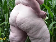 Culo, Culo grande, Abuelita, Peludo, Masturbación, Maduro, Al aire libre, Juguetes