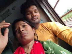 Hd, Indienne, Nue, Public, Étudiant, Train, Vierge, Épouse