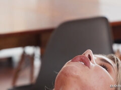 Gros seins, Blonde, Plantureuse, Hard, Chatte, Roumaine