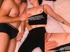 18 ans, Amateur, Fait maison, Japonaise, Embrassement, Orgasme, Jarretelles, Adolescente