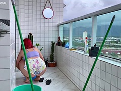 Красивые, В одежде