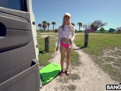 Pijpbeurt, Autobus, Sperma in mond, Hondjeshouding, Hardcore, Hd, Rijden, Geschoren