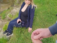 Masturbate off a pipe near a stranger dame in public