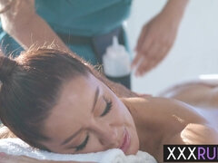 18 jahre, Asiatisch, Lesbisch, Lecken, Massage, Zierlich, Muschi, Jungendliche (18+)