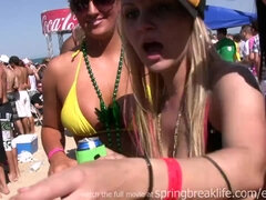 Texas Beach Party - All girls show big tits!