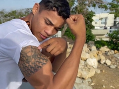Muscle Latino guy Lucian Reed displays off his super hot assets