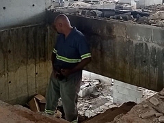 Masturbating off in construction
