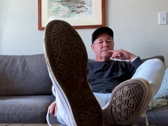 Naked Soles in Chuck’s + Self Sole Idolize + Getting Off