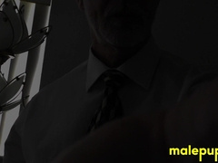 Special ops captain gets farted on by giant daddy Richard Lennox