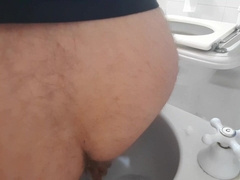 GG - Morning Squirt and Toilette