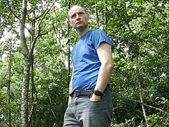 Kudoslong outside in the woods strips and wanks