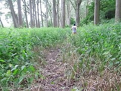 OUTDOOR HAWIAN GRASS SKIRT WALK WITH BONER