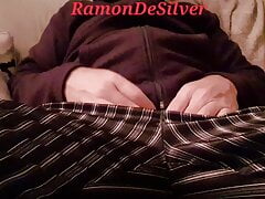 Master Ramon jerks off horny during the whipping video, divinely horny, lick slave!
