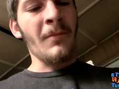 Hetero thug Daniel Delong jizzes after tugging solo