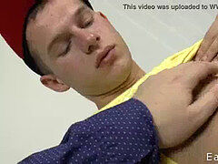 blond Skater Gets hj