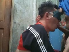 chupa sa kusina / habang nag luluto pinakain ko ng burat