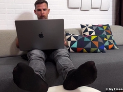 Inked Otter Showcases Off His Provocative Size 8 Soles