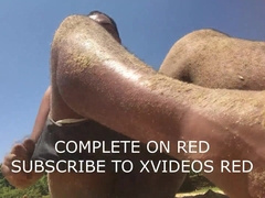 153 The XXL fellow likes to display off while taking a bathtub