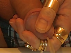 gold rings and pissing