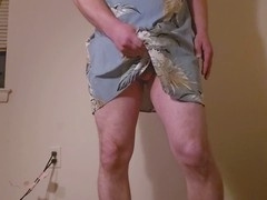 Str8trapsub gets off while jerking off in a sexy sundress