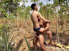 Muscle Thai hunk passionately bangs inexperienced twinks in the wild