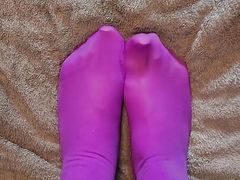 Cd shoe, foot fetish. Masturbate and cum on my nylon pantyhose feet.