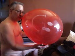 Smiley Balloon Bust and Jerk - Retro - Balloonbanger
