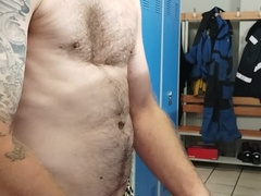 Fapping in the locker bedroom