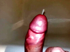 Ejaculation of sperm without the help of hands