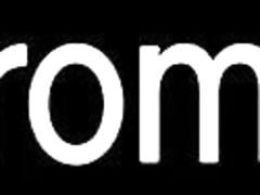 Muscled hunk jerks off in a field