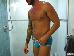 Brazilian lads oral job hook-up and facial cumshot