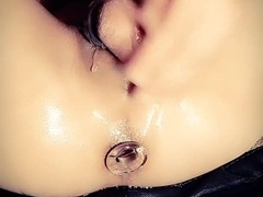 用棒棒勾出好多水水 Guts Rubdown