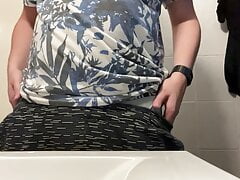 HUGE COCK IS PISSING IN THE SINK - SLOW MOTION