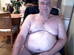 Flashings, bear dads, stroking big cock