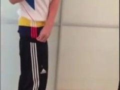 Twink Handjob Amateur Video - Sehr Geil5555