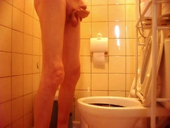 pissing with a catether