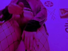 Sayl0 in sexy lingerie and showing off that big ass