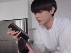 Max And Yos Pound Long