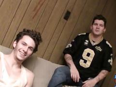 College roommates stroke it side by side