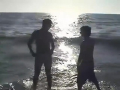 Beach bum likes it in the bum - HIGH DRIVE