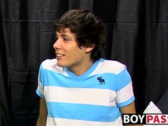 Twink ends up receiving messy facial after hard analpounding