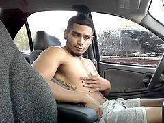 inexperienced Damian milks Off In Car