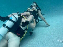 Leie, Grosser arsch, Latina, Natürlichen titten, Nippel, Im freien, Lehrer, Unter wasser