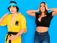 Gros cul, Sucer une bite, Brunette brune, Attrapée, En levrette, Domestique, Mère que j'aimerais baiser, Nénés