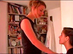 Wendy and Judy finger plumb each other (The Final Girl)