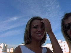 Blonde, Sucer une bite, Faciale, Branlette thaïlandaise, Lesbienne, Mère que j'aimerais baiser, Seins naturels, Nénés