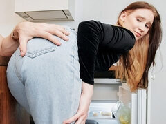 Arsch, Grosser schwanz, Küche, Lecken, Natürlichen titten, Rotschopf, Jungendliche (18+), Titten