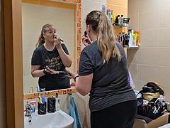 Blonde TS Housewifes Mirror Makeup Prep