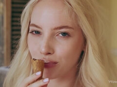 Teen beauty breathtaking erotic solo movie