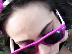 Europeo, Al aire libre, Público, Chupando